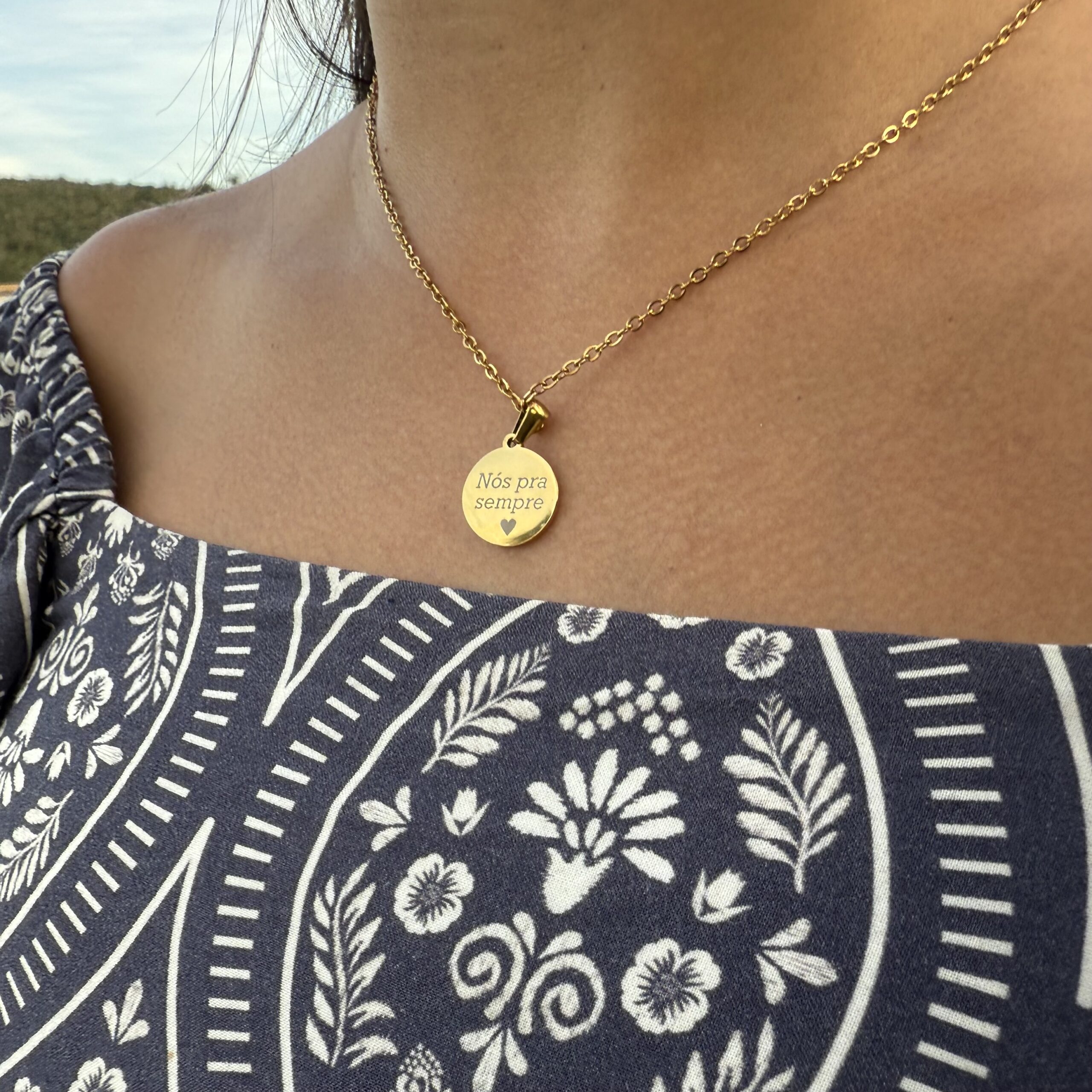 Colar personalizado medalha - dourado - Imagem 3