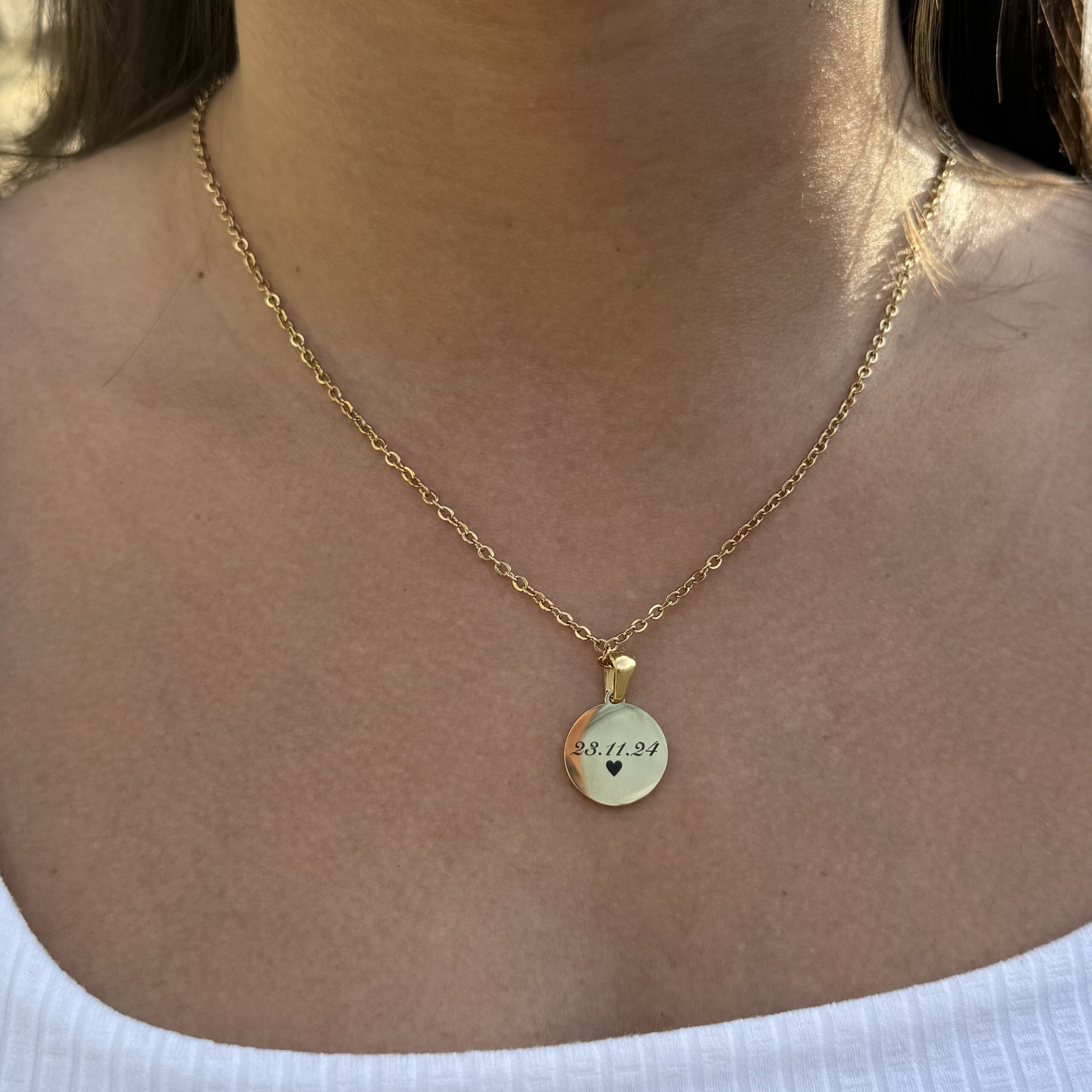 Colar medalha personalizada - dourado - Imagem 3